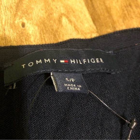 NWT $60 USD Tommy Hilfiger Navy Red Polka Dot Pullover LS Sweater Womens Small - Picture 3 of 6
